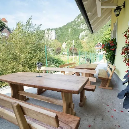 Grad Kamen Apartment