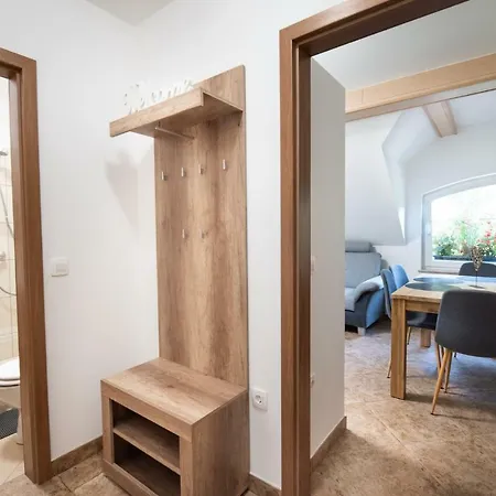 Apartment Grad Kamen Begunje na Gorenjskem