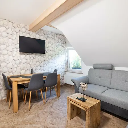 Grad Kamen Apartment